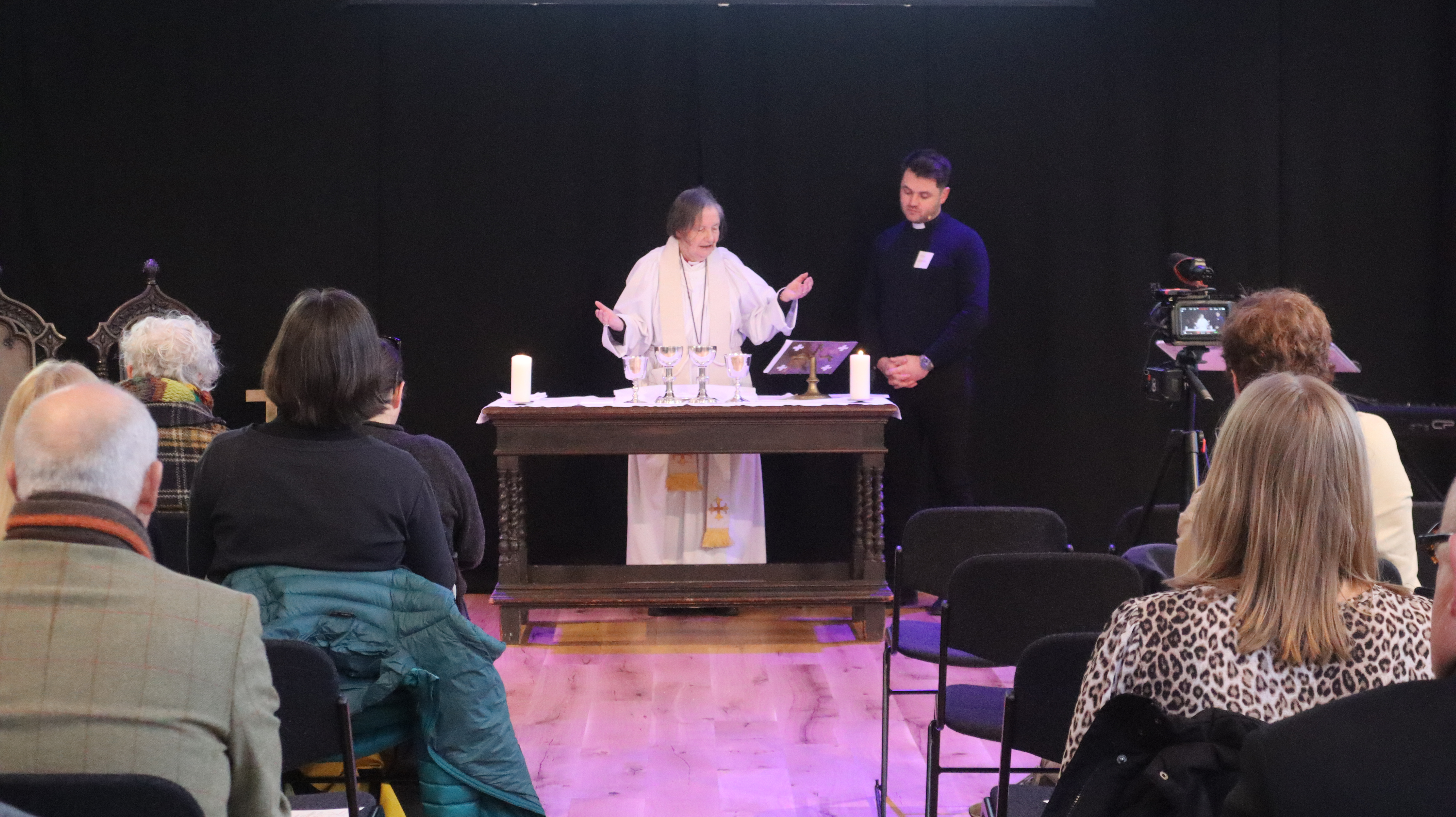 Bishop Viv performs Eucharist at TC.T Incumbent Day