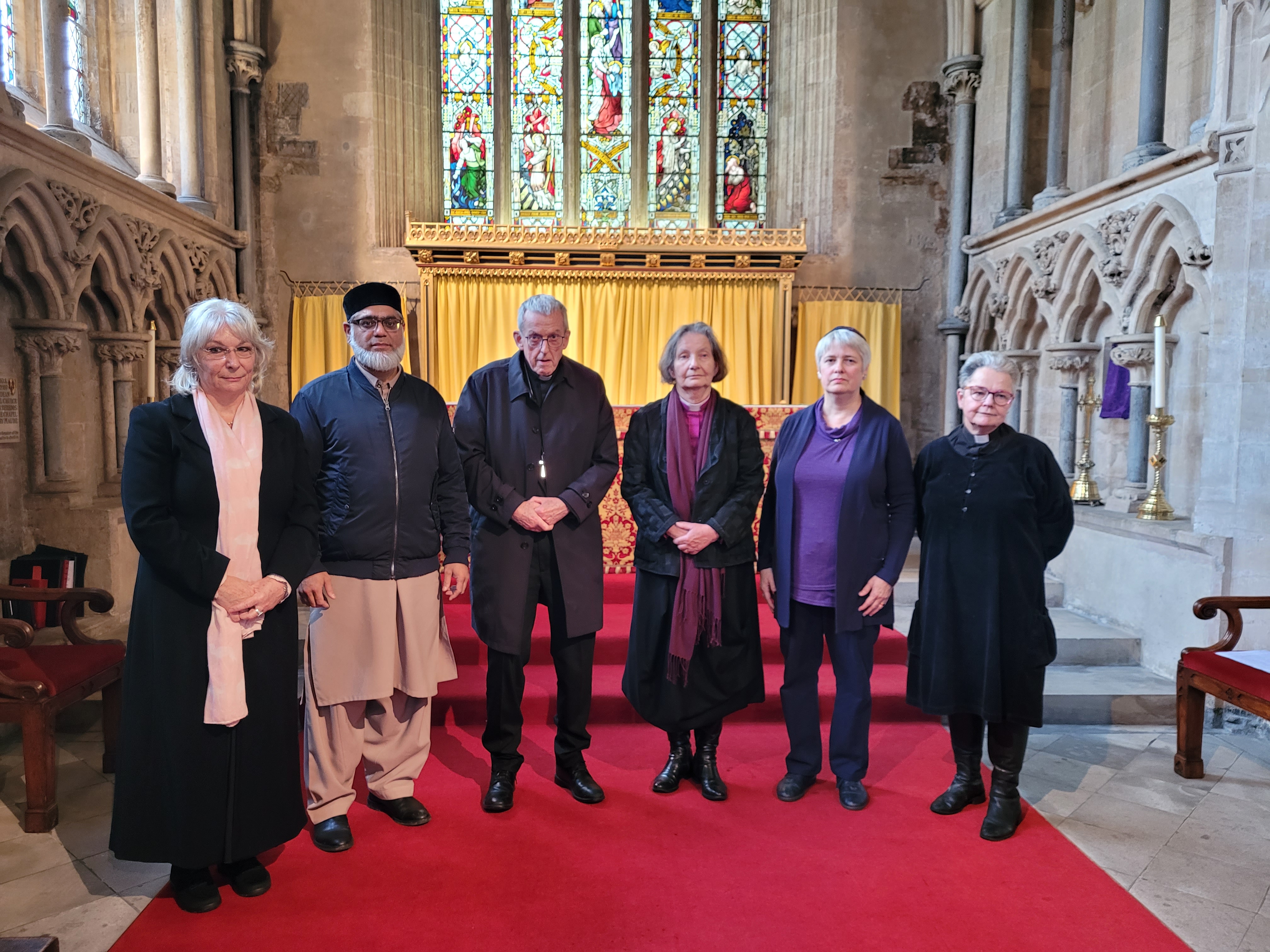 (L-r: Carol Simmons from Park Row Synagogue, Zaheer Shabir from Building the Bridge, Bishop Declan Lang, Bishop Vivienne Faull, Rabbi Monique Mayer and Dean Mandy Ford